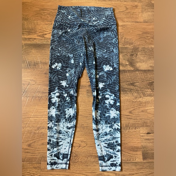 Size 10 Lululemon Align - Picture 2 of 7